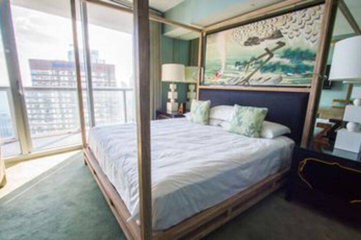 Room 52 of 129