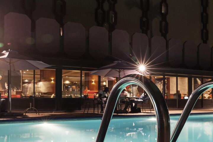 Hotel Pool