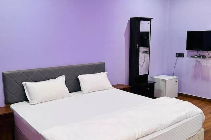 Room 7 of 62