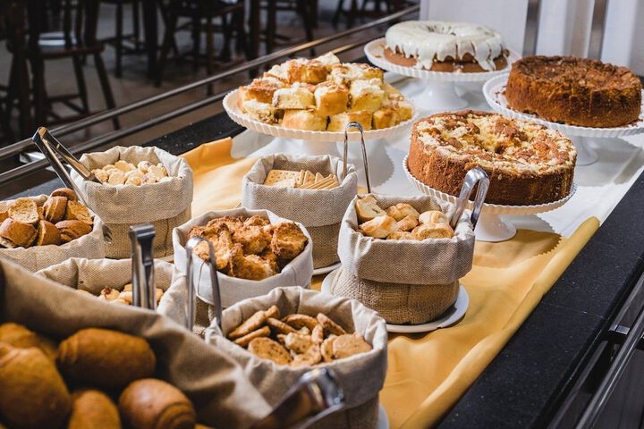 Breakfast/Coffee Service 34 of 50
