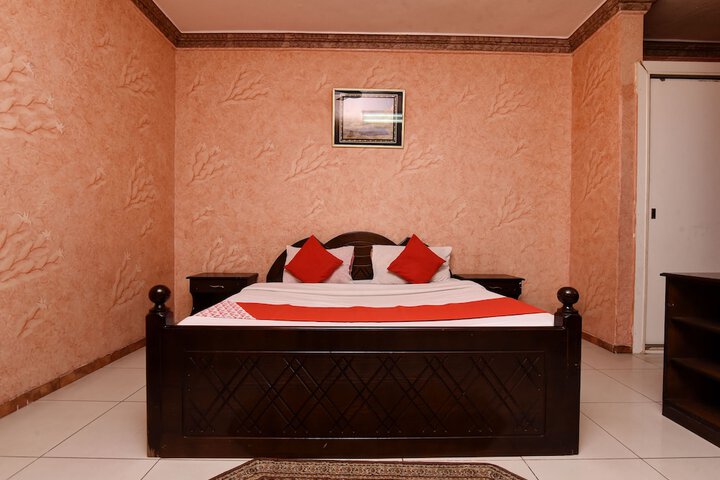Room 8 of 26
