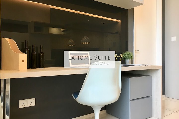 Room 9 of 49