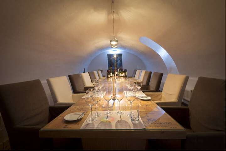 Dining 36 of 42