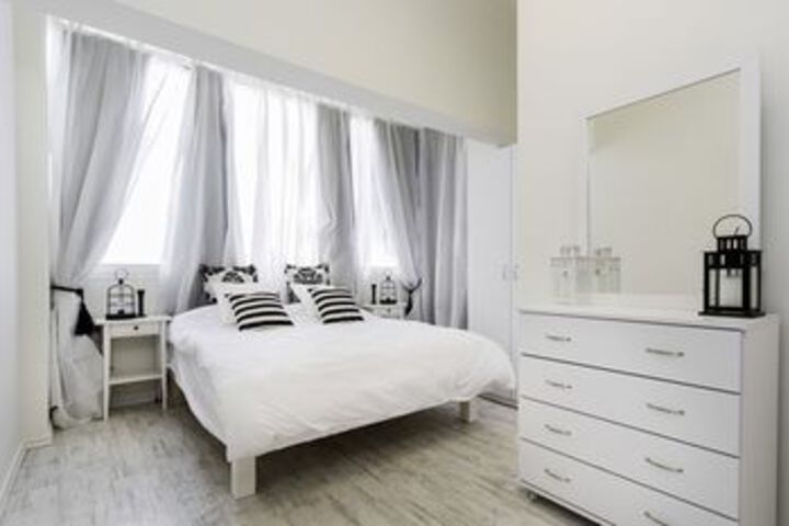 Room 4 of 19
