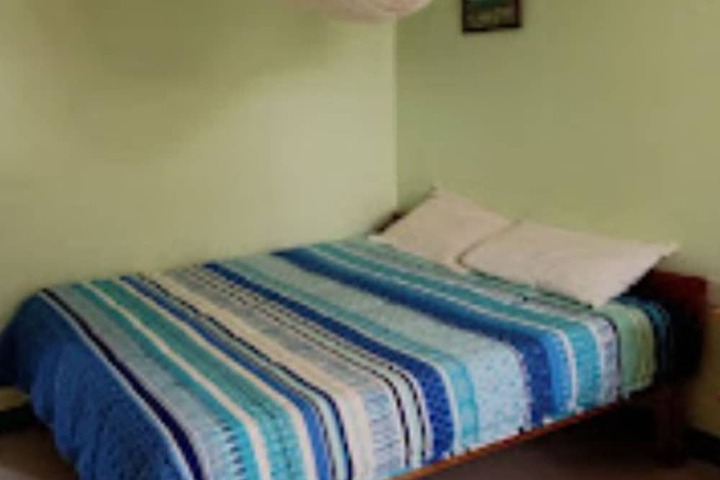 Room 2 of 12