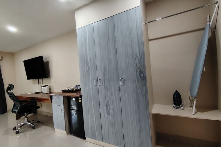 Room 3 of 54