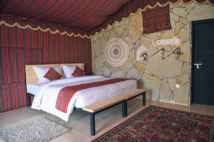 Room 32 of 55