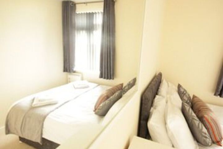 Room 20 of 34
