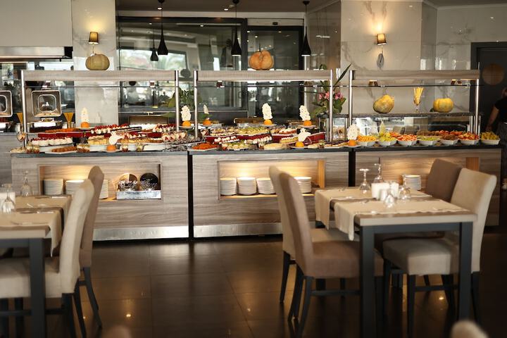 Dining 104 of 164