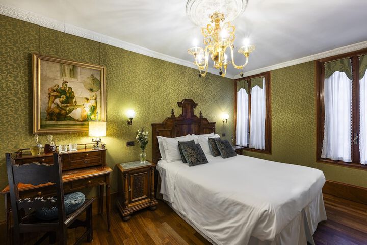 Room 18 of 56