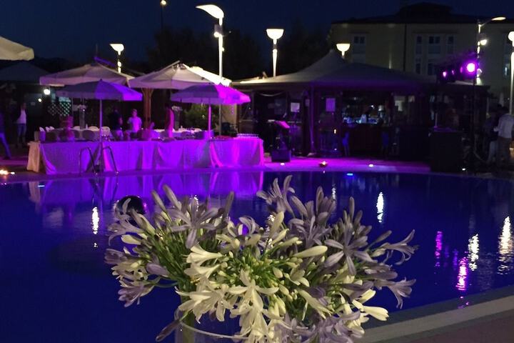 Hotel with Pool
