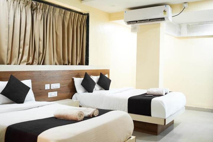 Room 6 of 23