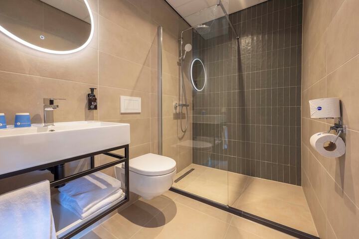 Bath Interior