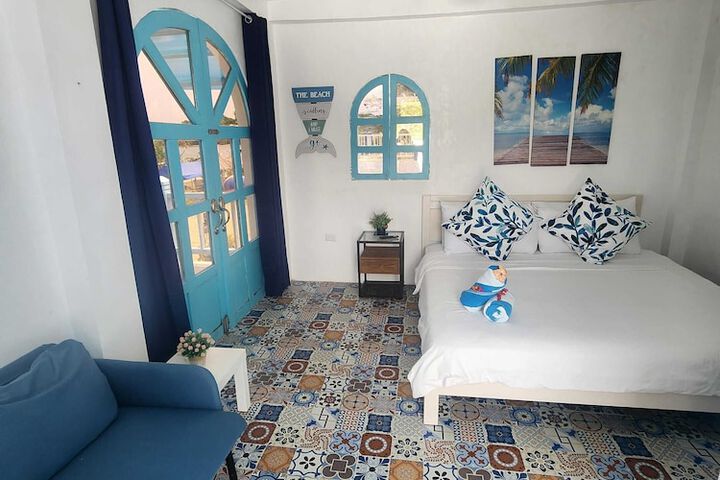 Room 5 of 15