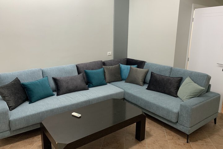 Room 13 of 37