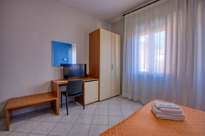 Room 30 of 45