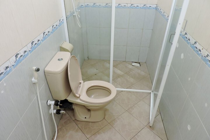 Room 11 of 14