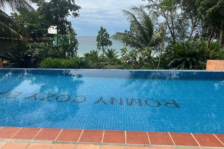 Pool 5 of 9