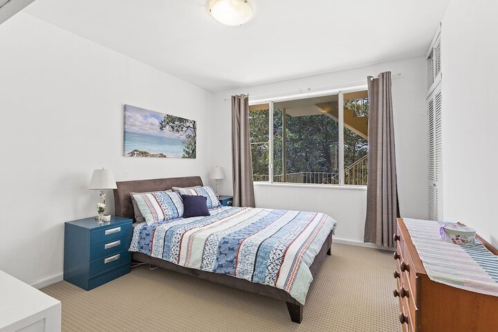 Room 3 of 18