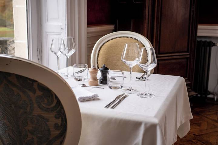 Dining 61 of 92