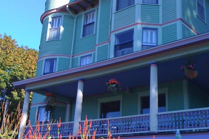 Hotel 112 of 112