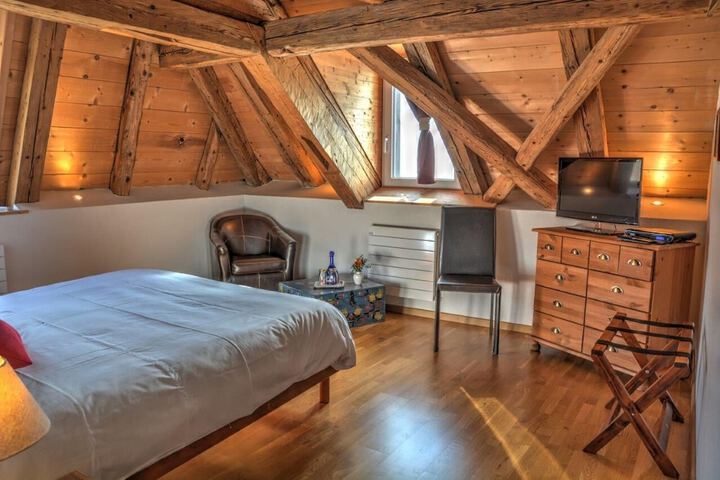 Room 5 of 45