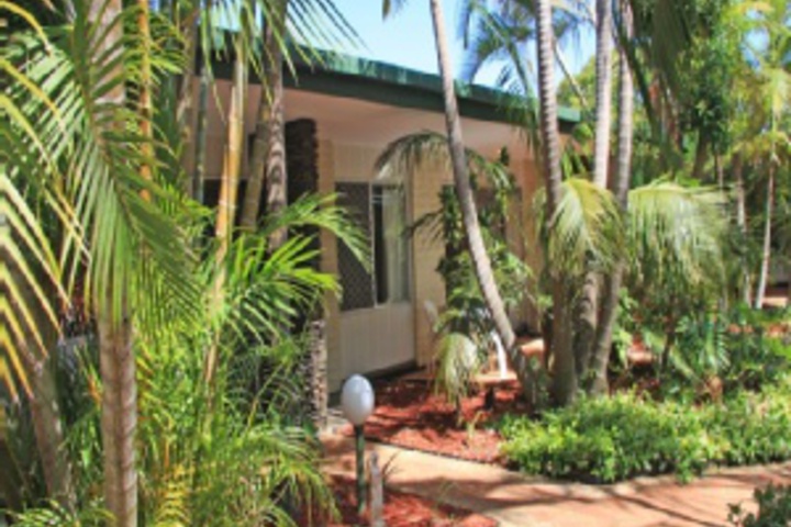 Hotel Exterior 212 of 336