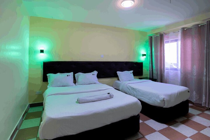 Room 21 of 52