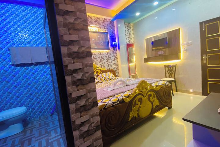 Room 14 of 101