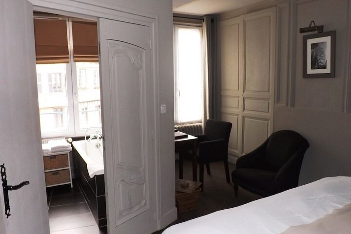 Room 4 of 58