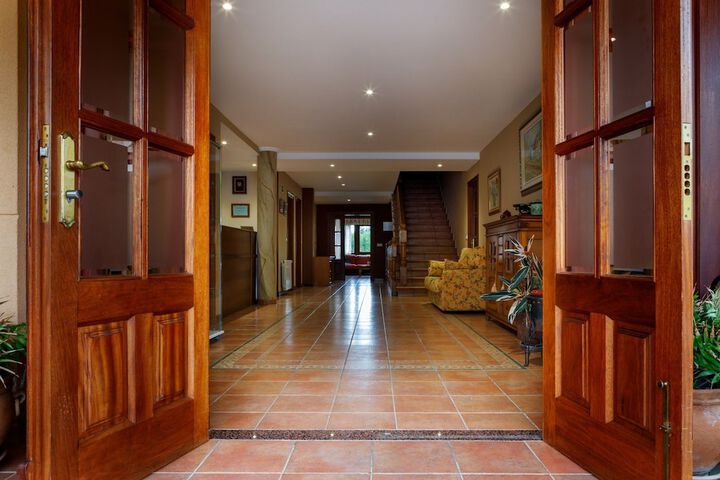 Hotel 3 of 50