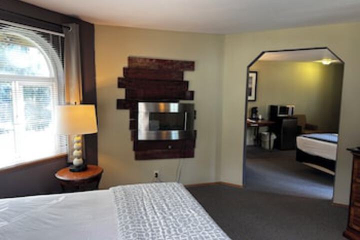 Room 130 of 390