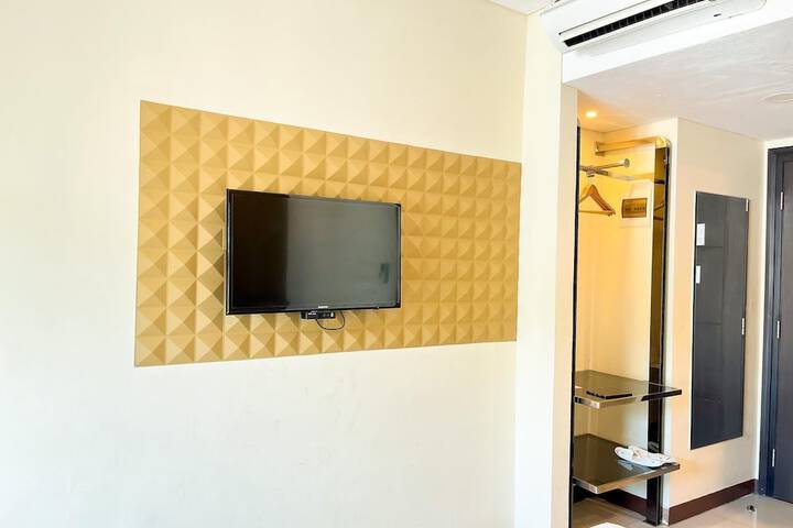 Room 10 of 90