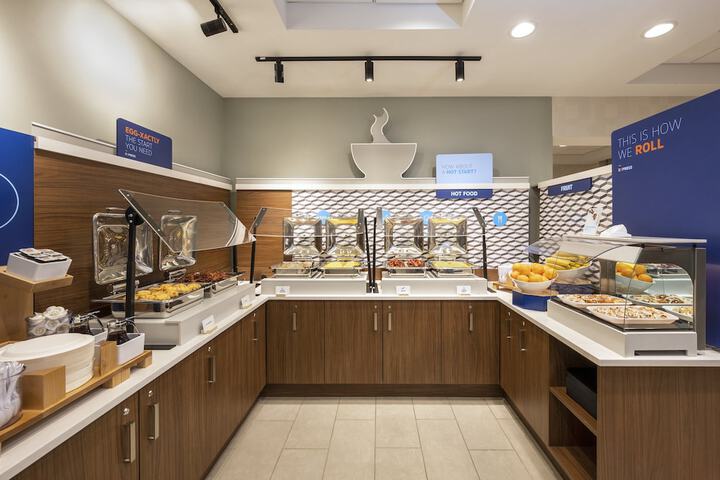 Breakfast/Coffee Service 41 of 76