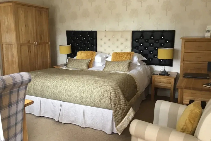 guest_rooms
