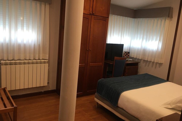 Room 18 of 85