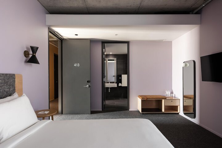 Room 26 of 52