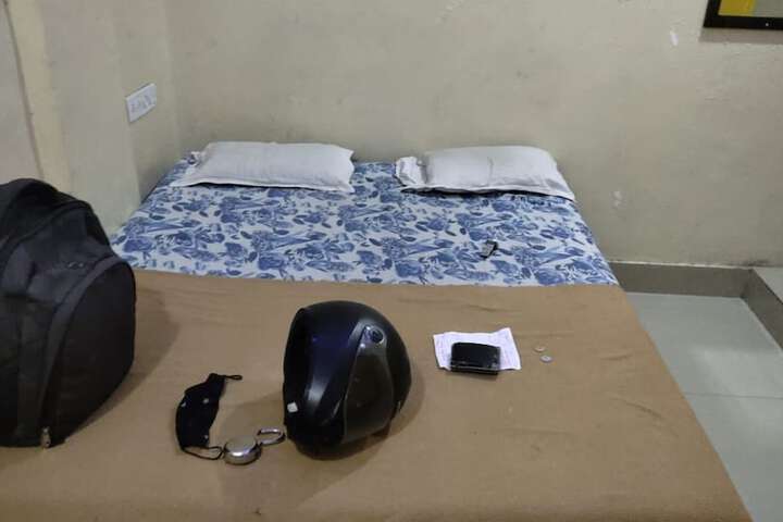 Room 4 of 21