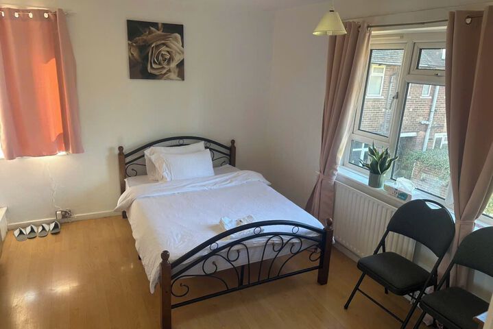 Room 17 of 19