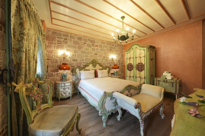 Room 29 of 171