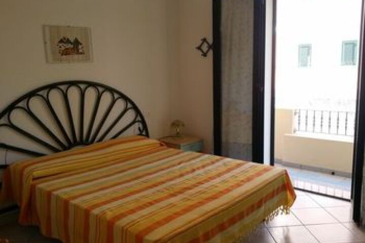 Room 9 of 21