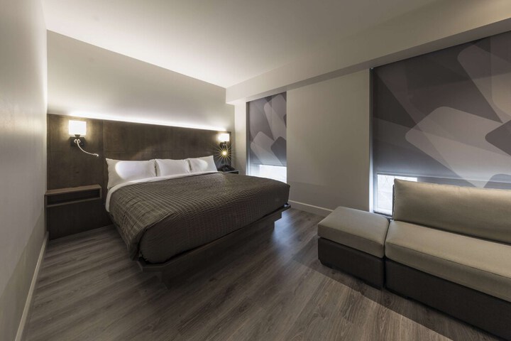 Room 39 of 104