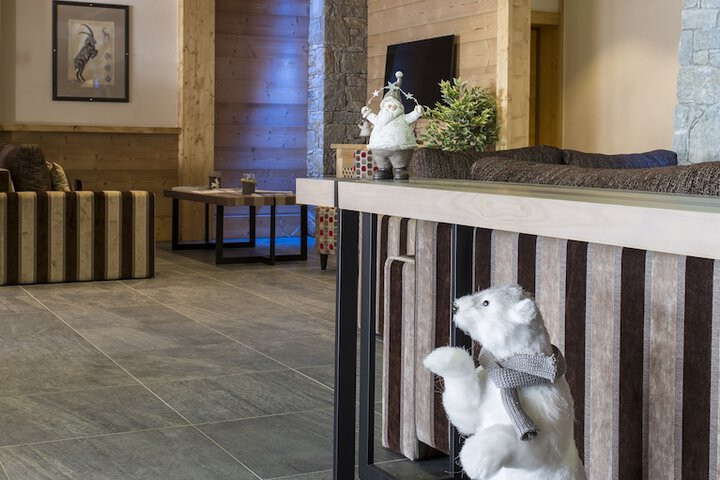 Lobby Entry