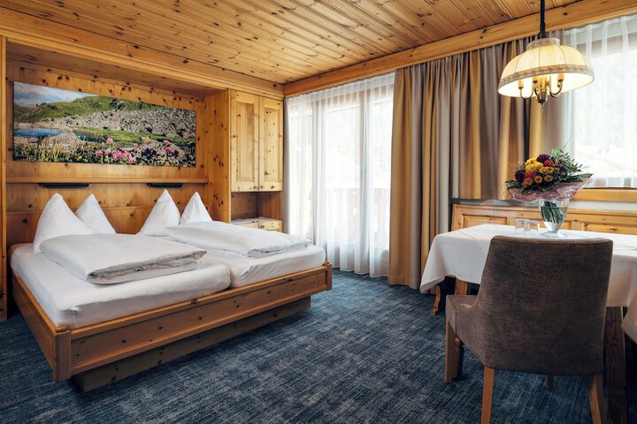 Room 4 of 23