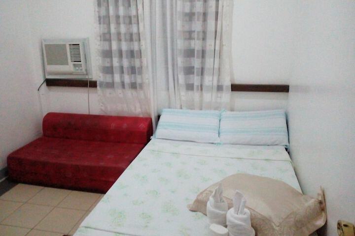 Room 13 of 24
