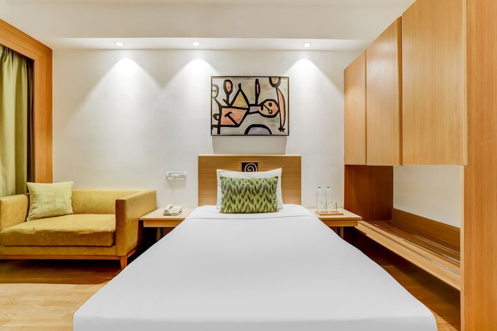 Room 19 of 71