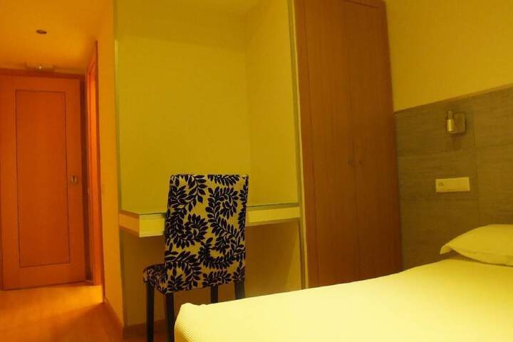 Room 9 of 44