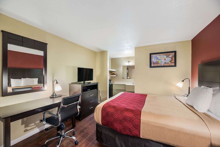 Room 22 of 37