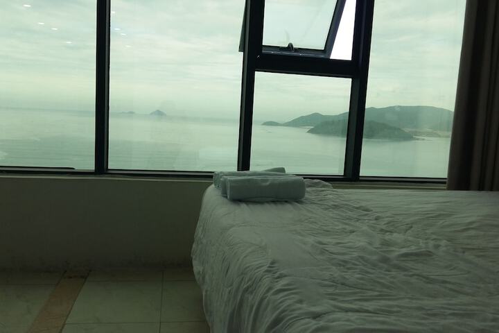 Room 17 of 22