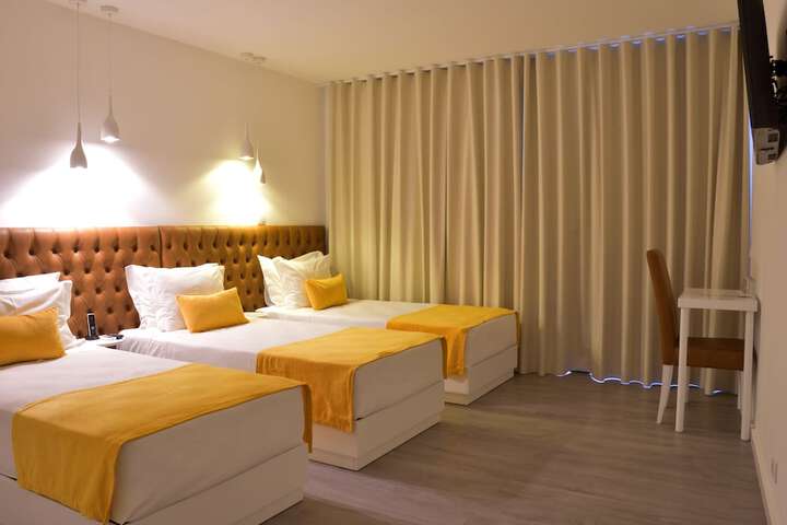 Room 8 of 63